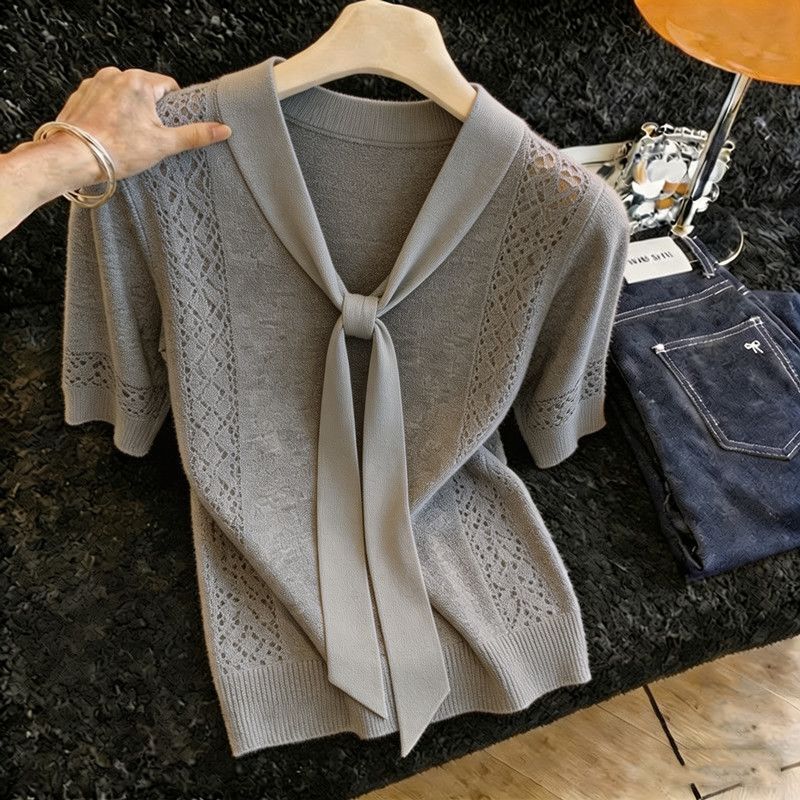 Plus-Size Retro Chic Lace-Up Short-Sleeve Knit Top for Women, New Summer Style, Super Pretty and Popular, Slimming Top