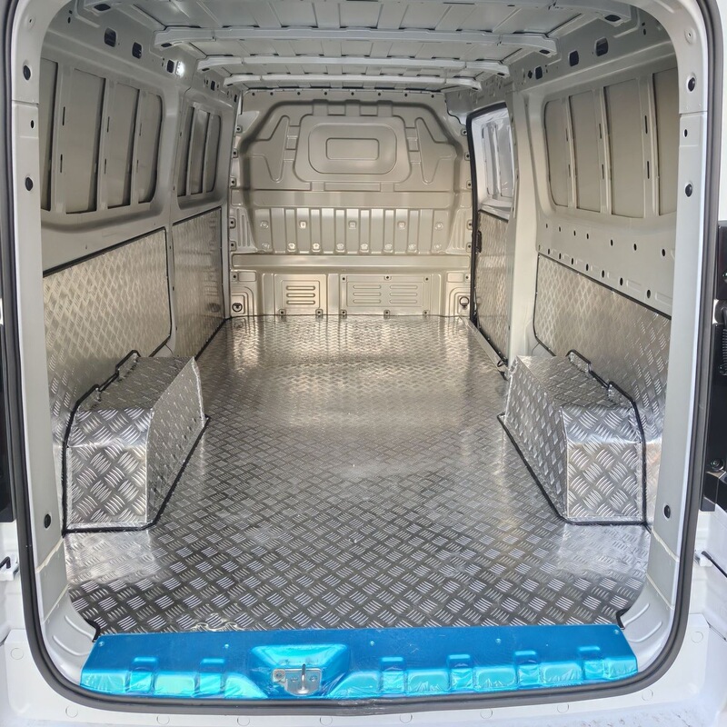 Changan Cross Starlight Duola Large Cargo Area Kairong V919 Stainless Steel Cargo Bed Mat Aluminum Alloy Floor Cargo Mat Changan Cross Starlight Duola Large Cargo Area Kairong V919 Stainless Steel Cargo Bed Mat Aluminum Alloy Floor Cargo Mat