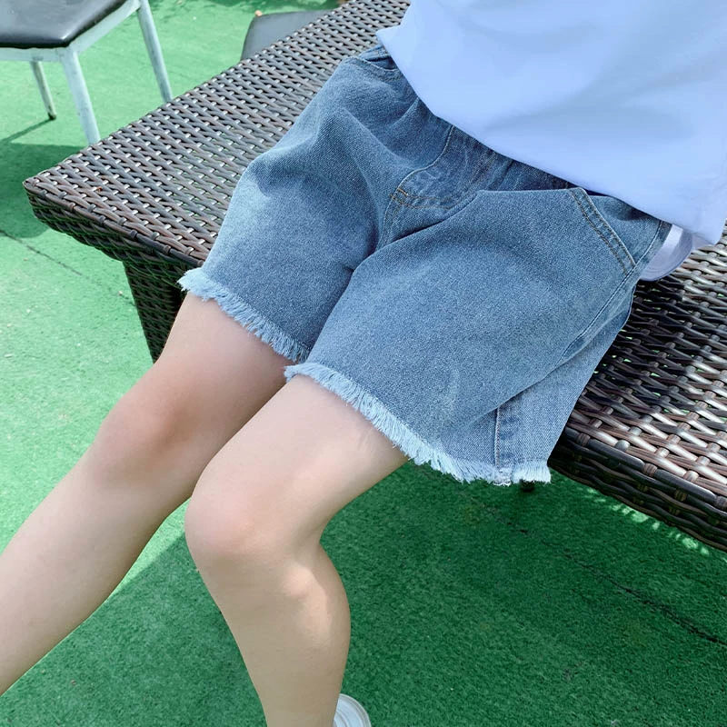 Quần short denim cho bé gái mùa hè 2020 phong cách mới kiểu Hàn Quốc mùa hè trẻ em mặc quần tất mỏng kết hợp - Quần