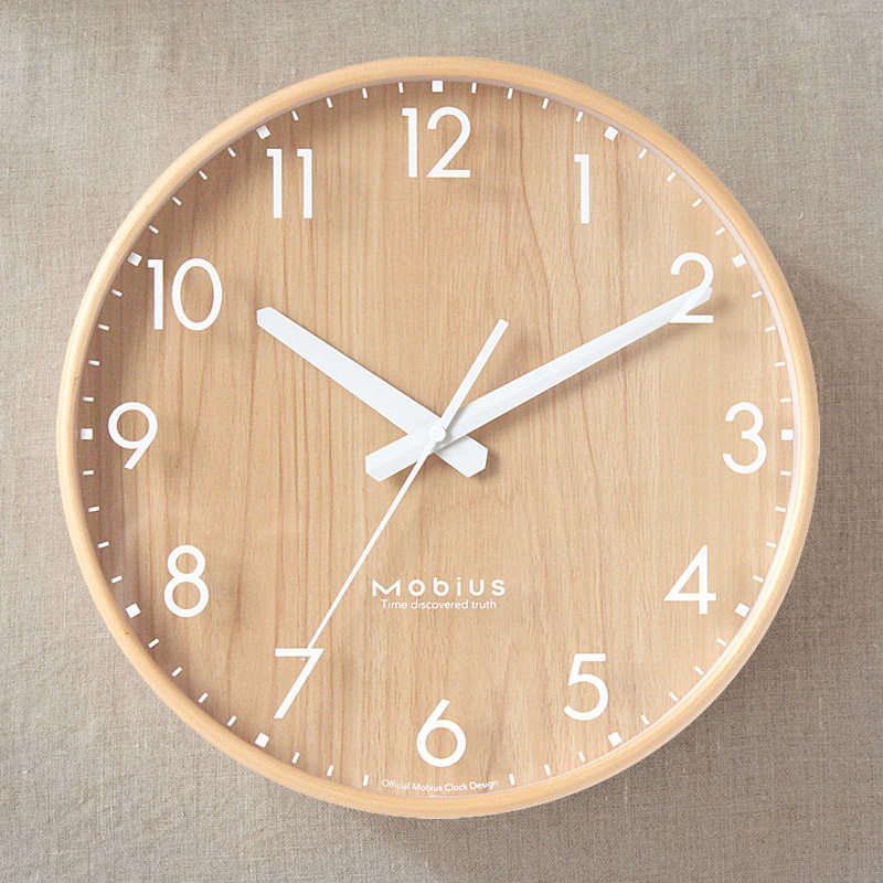 Möbius Nordic silent wood wall clock living room home Japanese hanging watch Japanese modern simple clock quartz clock