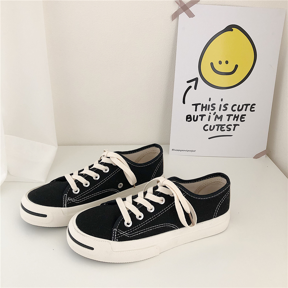 Jiang Zhishu 2020 new Korean ins net red canvas shoes women's black low-cut sneakers students all-match shoes