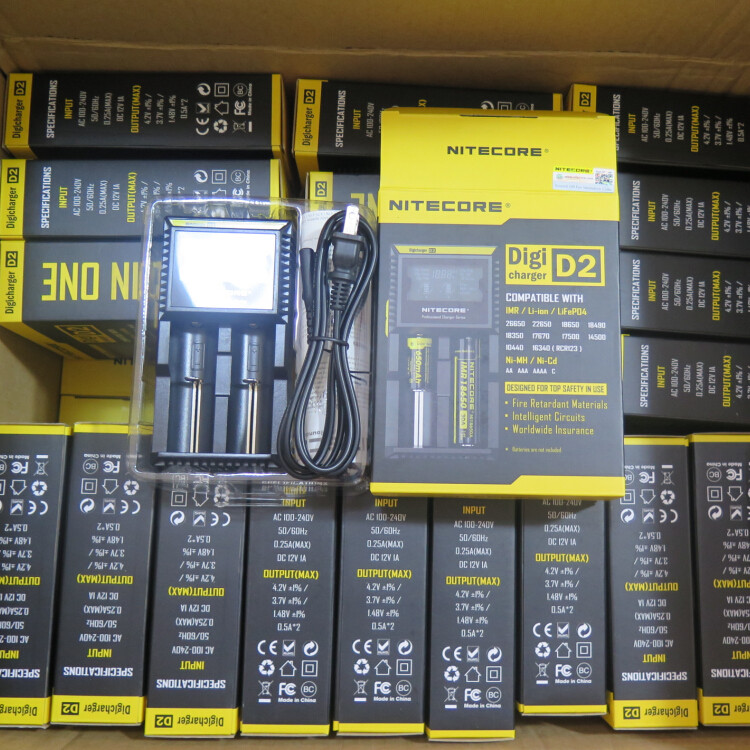 Multifunctional charger I2 Knight Cole original D2 lithium battery charger 26650 18650 general