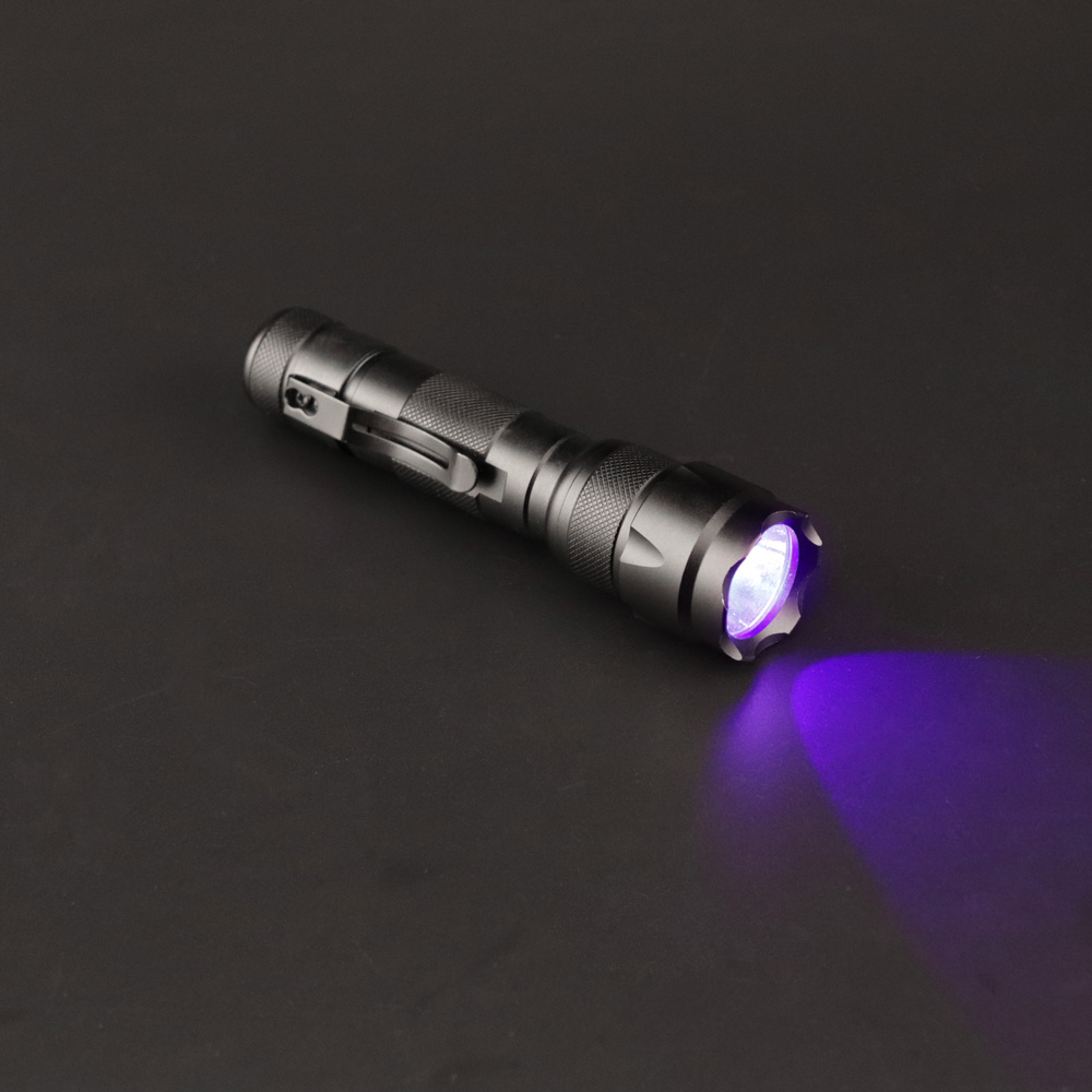 502B ultraviolet 395nm band intense light flashlight to test notes for scorpion to identify fluorescent agent detection lamp