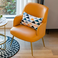 Лимонный желтый одиночный стул