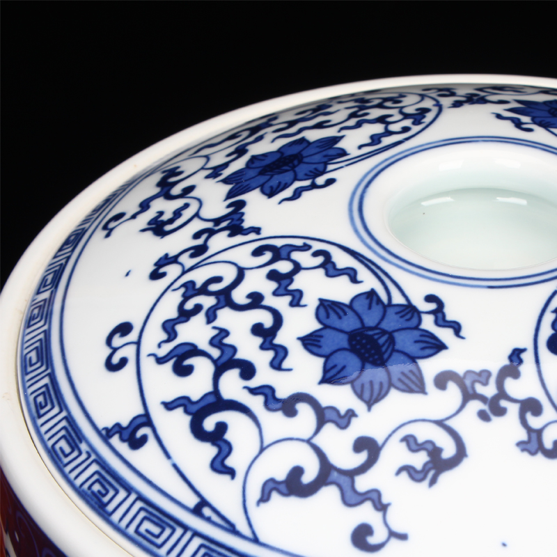 Furnishing articles large blue and white porcelain is jingdezhen ceramics tea pu 'er tea box box store receives tea cake tin