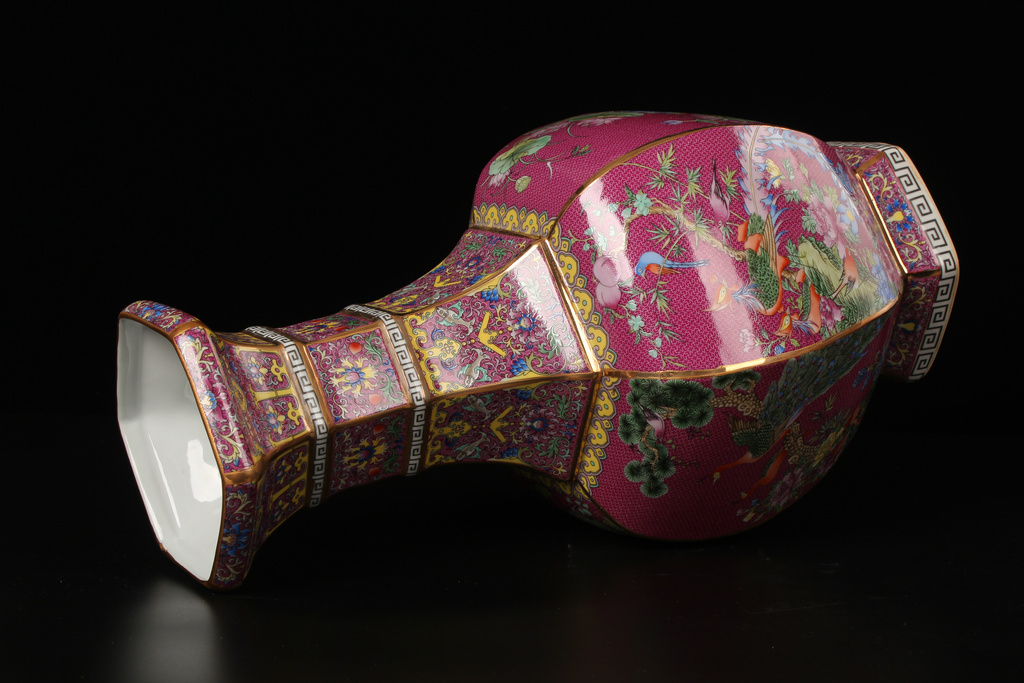 Jingdezhen ceramics archaize principal colored enamel painting of flowers and six sides vases, modern household crafts collection