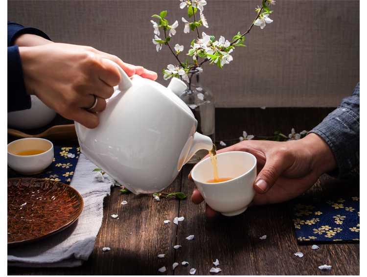 Modern Chinese style white ipads China | ceramic teapot large small single pot of flower teapot tea pot of belt filter