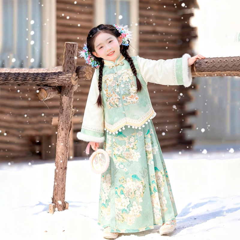 New Chinese-Style Improved Hanfu Winter Outfit for Girls, Fairy-Like Tang Suit Embroidery Set, Chinese Style Ancient Fashion, Thickened Two-Piece Set New Chinese-Style Improved Hanfu Winter Outfit for Girls, Fairy-Like Tang Suit Embroidery Set, Chinese Style Ancient Fashion, Thickened Two-Piece Set