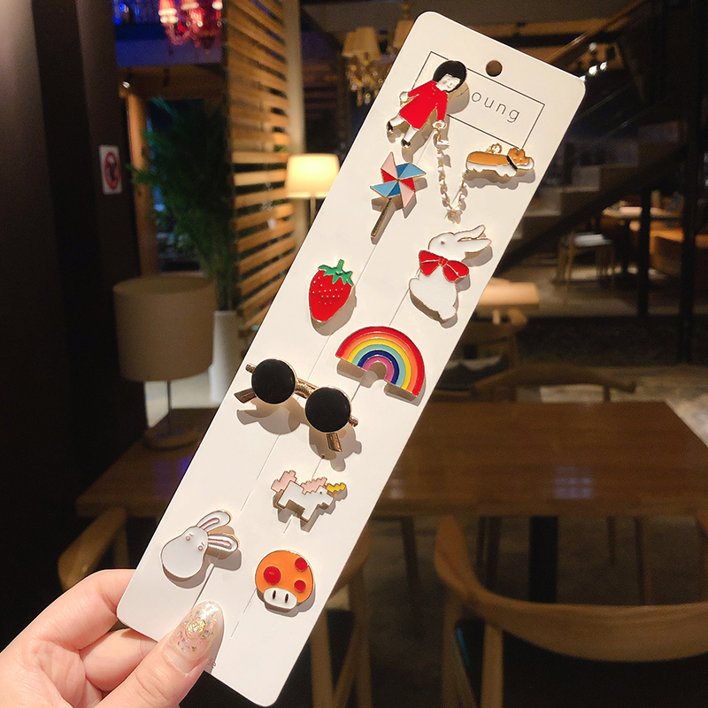 24 × Z Nine Piece SetCartoon Brooch lovely solar system high-grade female ins tide personality Accessories ornaments Sternal flower summer like a breath of fresh air male Pin