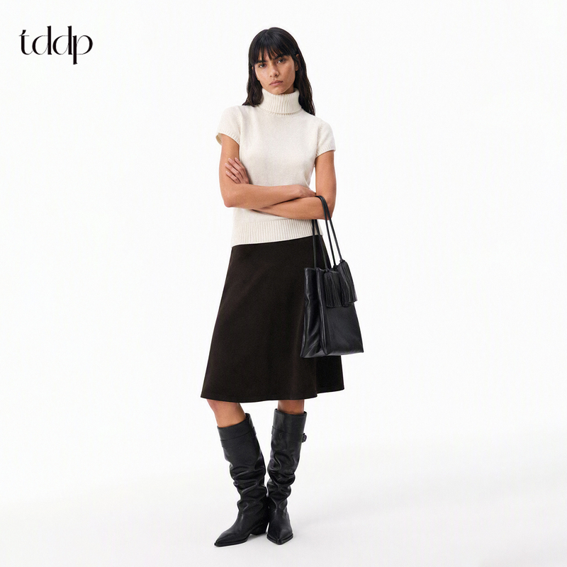 Tddp Wool Solid Color Short-Sleeved Turtleneck Sweater for Women, Autumn High-Fashion Layered Look, Elegant and Slimming Knitwear