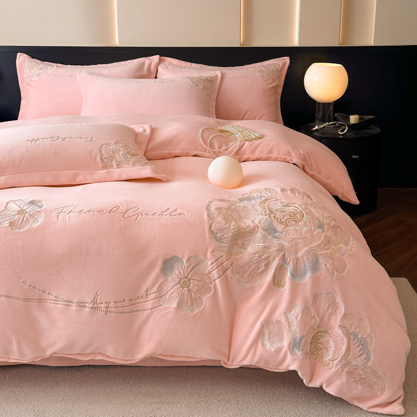 Light Luxury Milk Velvet Four-Piece Bedding Set for Winter 2025, New Thickened Warm Double-Sided Velvet Duvet Cover, Coral Velvet Bed Sheet