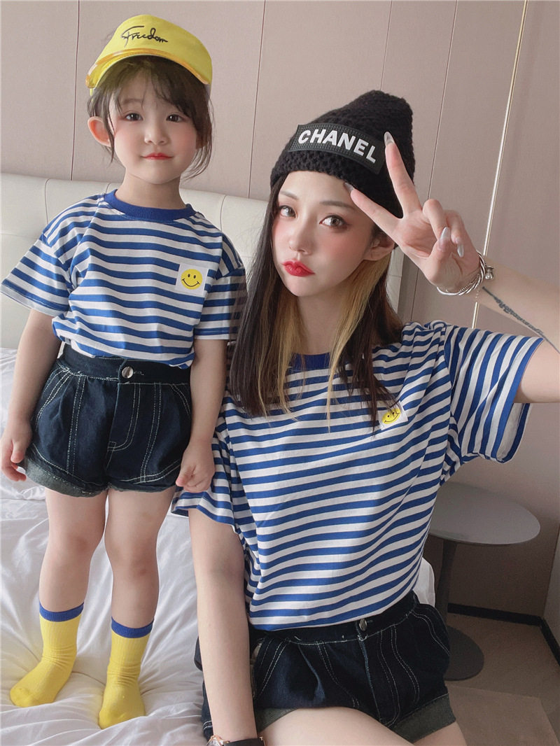 Korean parent-child wear smiley face short-sleeved 2021 summer new style striped navy soft cotton T-shirt mother and daughter