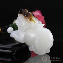 Xinjiang nephrite seed material suet Jade brave hand pieces lucky brave seed material rough ba wan jian