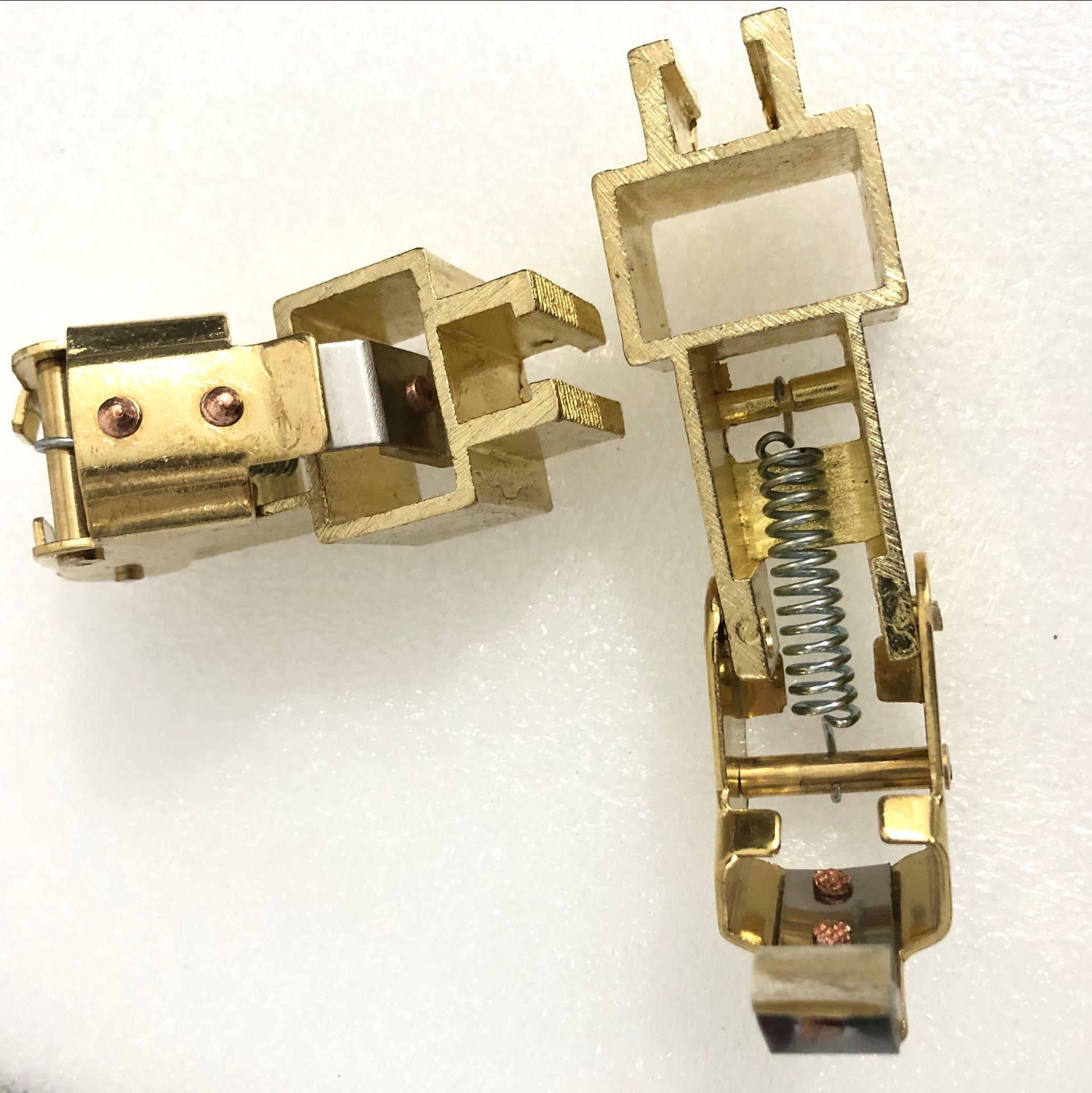 D374N DC motor Z4 full copper carbon brush holder copper brush grip 12 12 5 * 25 16 * 25 20 * 25