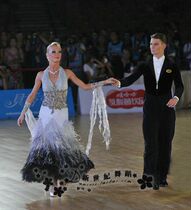 National Standard Dance Dress Morden Performance Gradient Color Competition Dancing Wear Morden Waltz Dance Dresses Big Swing Dress New