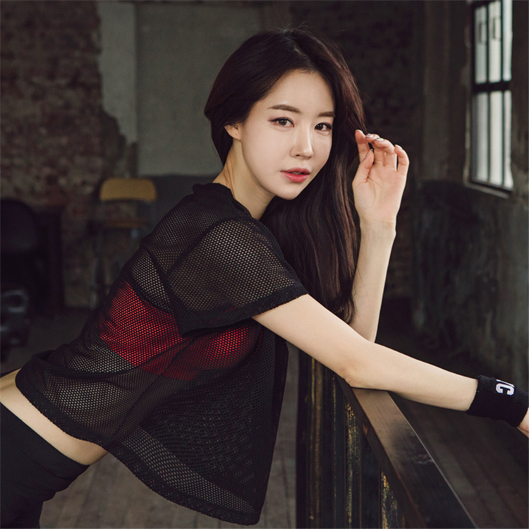Mùa hè mỏng thể dục thể thao lỏng lẻo Áo thun nữ lưới thoáng khí tay ngắn chạy áo sơ mi yoga 0,1kg áo ba lỗ nữ the thao