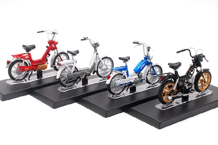 1 / 18LEO Kim loại tĩnh chính hãng hoàn thiện Mô hình xe máy Retro Ý Quà tặng trang trí của Piaggio mô hình ace