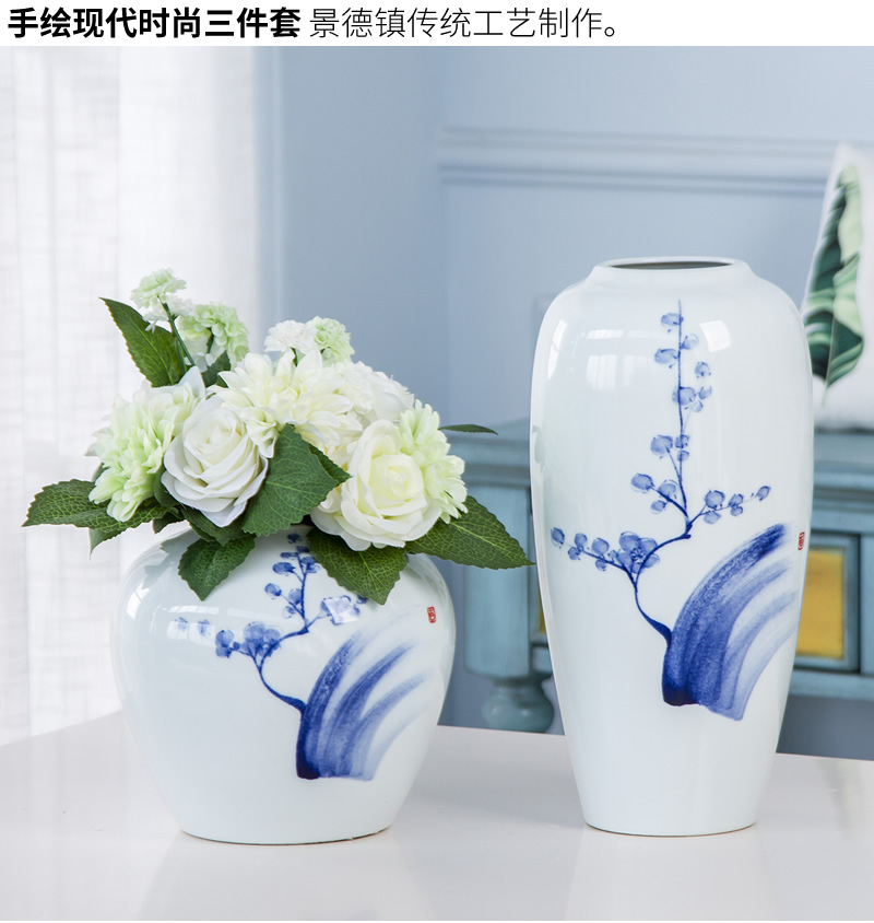 Jingdezhen ceramic vase furnishing articles dried flowers sitting room adornment flower arrangement of new Chinese style antique hand - made porcelain decoration