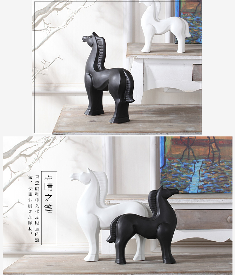 Ceramic horse furnishing articles creative household act the role ofing is tasted, black and white north European style living room TV cabinet wine porch soft decoration