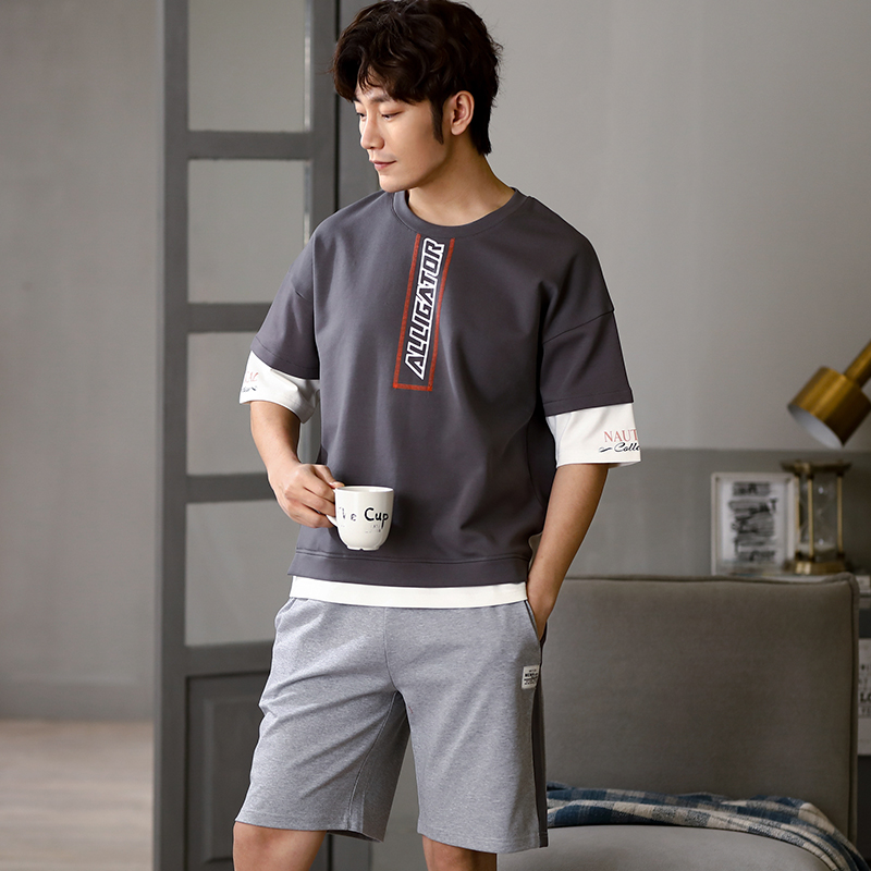 Mens đồ ngủ mùa hè ngắn tay mens quần short bông bông cỡ lớn nhà quần áo có thể mặc một bộ đồ mỏng cho mùa hè.