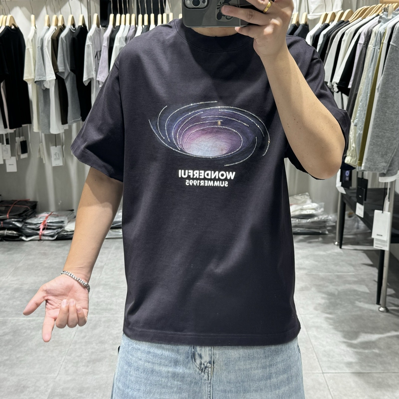 2026 New Summer Model 5068 American High Street Style Rhinestone Cosmic Swirl Print Men's Heavy Cotton Loose Fit