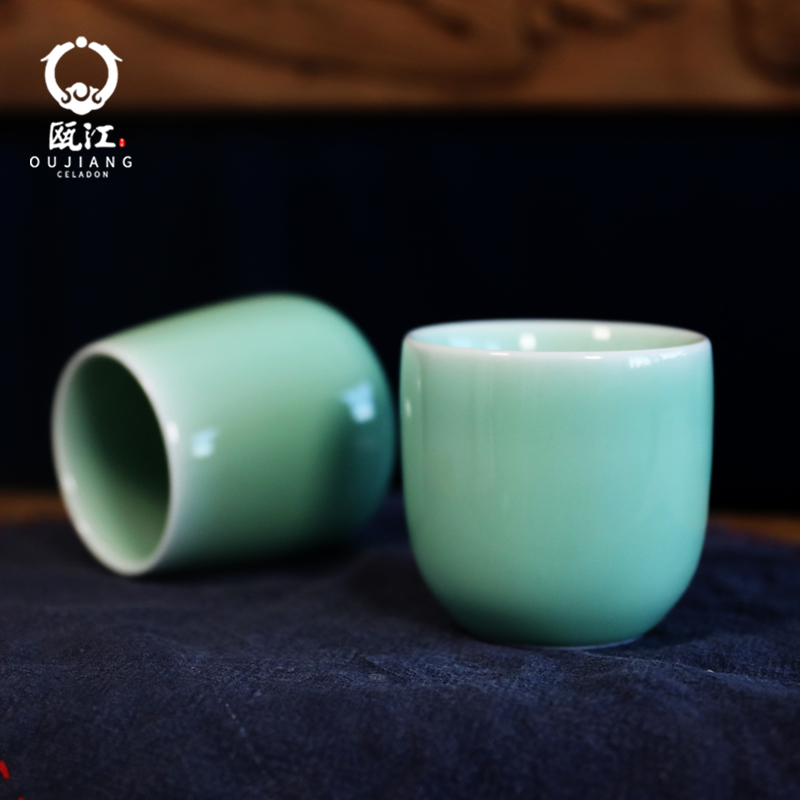 Oujiang longquan celadon small sample tea cup cup green water glass ceramic kungfu creative contracted Japanese ultimately responds to a cup of tea cups