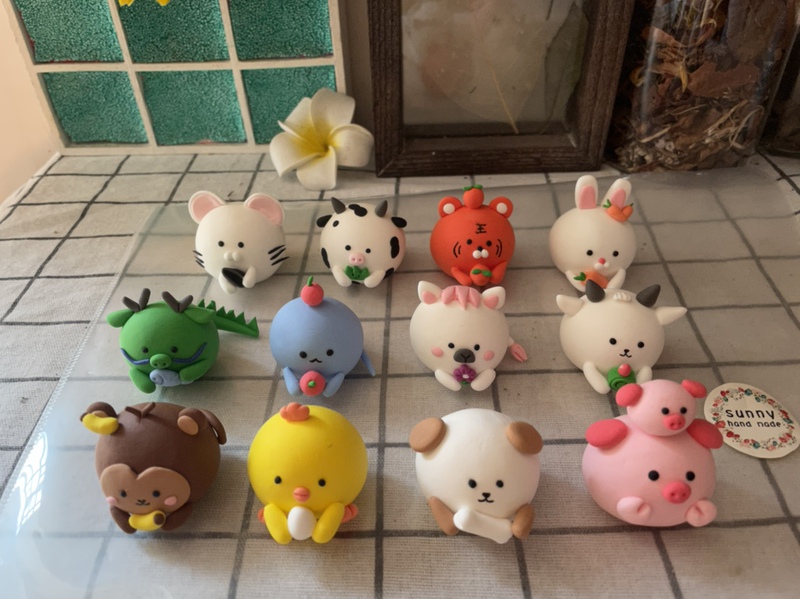 Ultra-Light Clay Finished Products, Twelve Zodiac Cartoon Home Decorations, Gifts, Souvenirs for Classmates, Best Friends, and Family