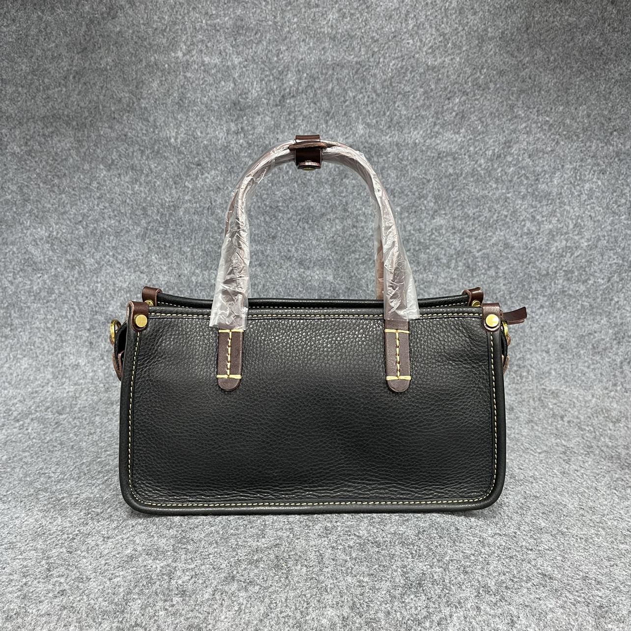 Genuine leather retro handbag entrusted with single shoulder diagonal satchel size 14 * 25 * 10