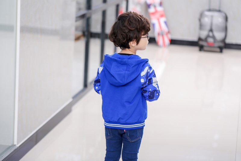 Thời trang gấu cho bé trai áo đôi trẻ em áo hoodie mùa xuân và mùa thu trẻ em mặc áo len trẻ em Hàn Quốc áo măng tô ngắn trẻ em