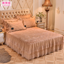 European-style crystal velvet padded lace skirt one-piece warm bedspread Simmons mattress cover cotton bed cover 1 8 2