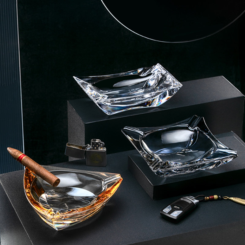 Light extravaganza Ashtray Creative Personality Trends 2021 Fashion Brief Modern Large Number of Home Living Room Offices Pendulum Pieces