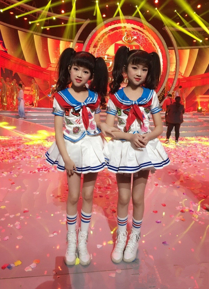 New children's red scarves for children cheerleader Children's cheerleaders Dress Girl Princess Dresses Skirt Plexus Skirts Little Sea Army Uniform