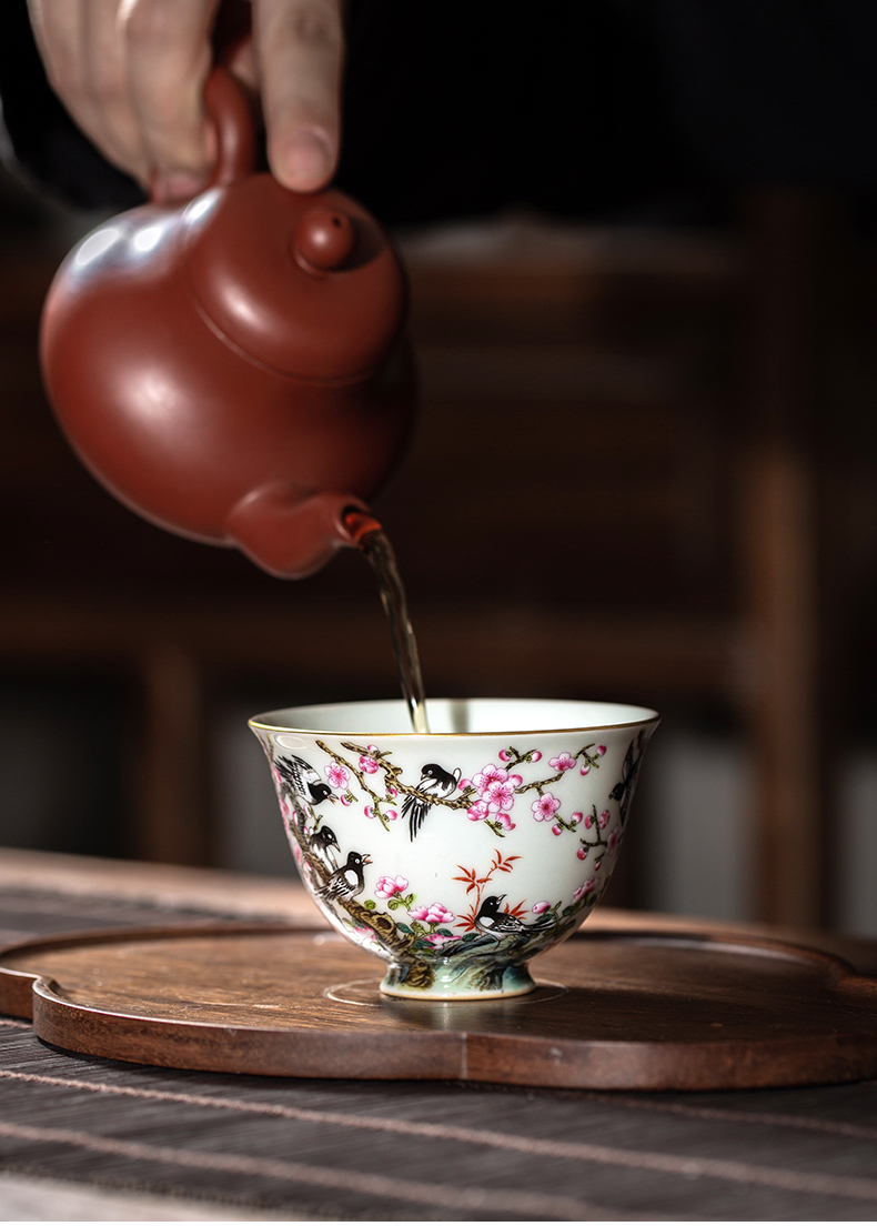 Clock home up with jingdezhen ceramic cups manual colored enamel masters cup kung fu tea sample tea cup beaming