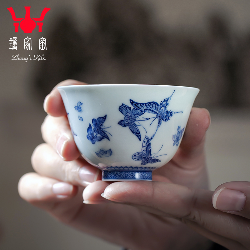 Bell up jingdezhen blue and white maintain ceramic tea set on the host CPU the draw with the butterfly figure small single cup sample tea cup