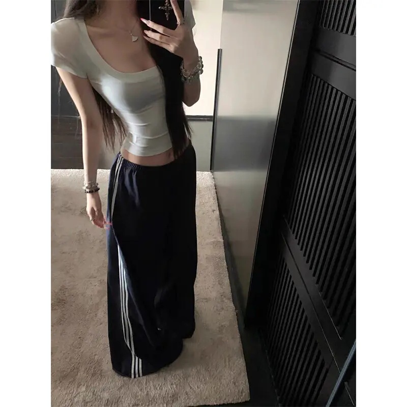 Korean Style Casual Suit for Women, Slim-Fit Solid Color Top, Very Nice Two-Piece Set, New Summer Striped Wide-Leg Pants Korean Style Casual Suit for Women, Slim-Fit Solid Color Top, Very Nice Two-Piece Set, New Summer Striped Wide-Leg Pants