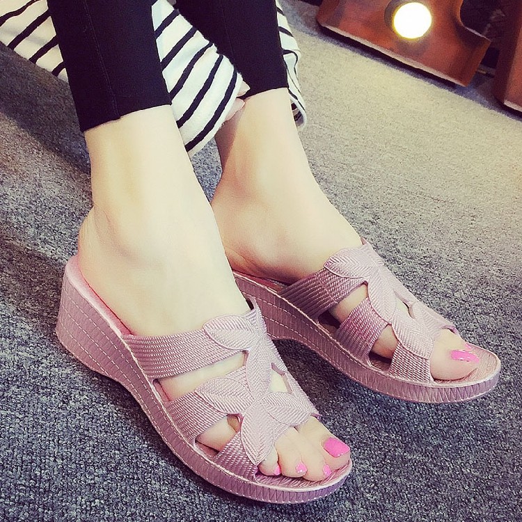 All-match outer wear sandals and slippers women's summer bathroom bath non-slip wedge mother slippers thick soft bottom comfortable leisure beach