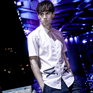 桀度夏季英伦薄款印花男士短袖衬衫学生青年休闲衬衣免烫衣服男潮