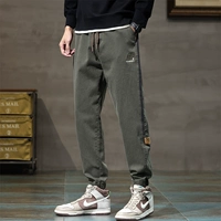 Военный зеленый