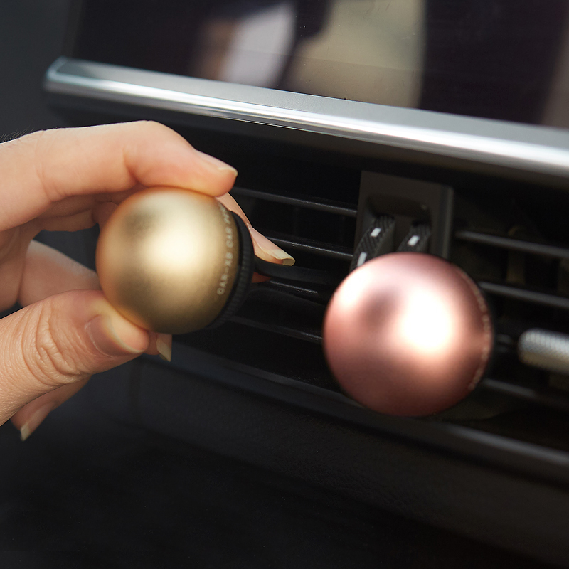 Upscale on-board incense AIR OUTLET PERFUME SOLID BALM Air Conditioning Adornment Scents of men's women