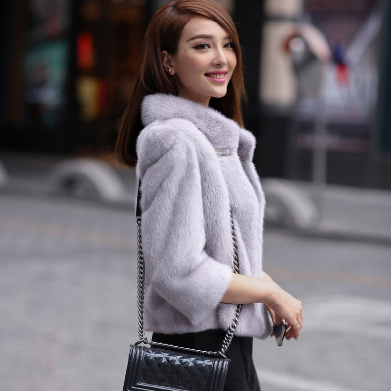 Áo lông chồn mùa đông mới của Hained nhung lông dài đầy đủ của phụ nữ một chiếc áo khoác ngắn phiên bản Hàn Quốc áo da lót lông
