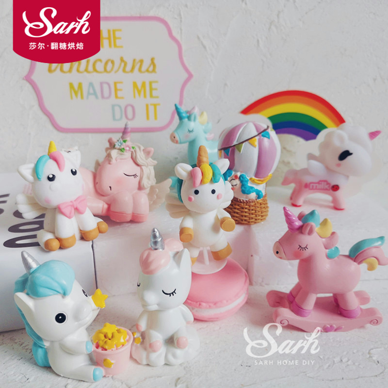 Usd 509 Girly Heart Dream Rainbow Unicorn Trojan Tumbler Cake