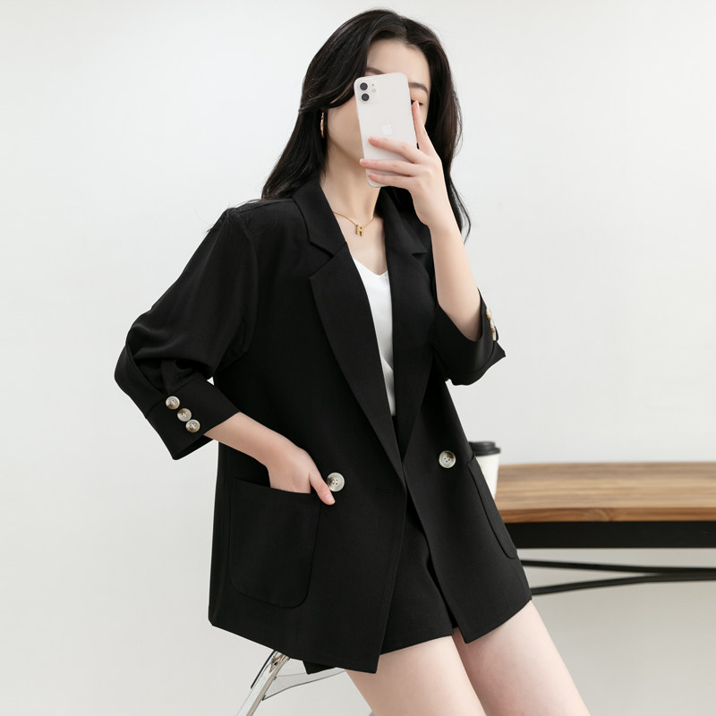 Casual suit jacket women's early spring high-end design sense niche suit 2022 new small three-quarter sleeve top