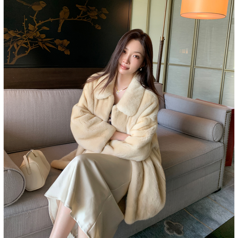 Winter New Style Imported Whole Mink Velvet Lapel Mink Coat, Fashionable and Youthful Mink Fur Coat for Women, Haining Winter New Style Imported Whole Mink Velvet Lapel Mink Coat, Fashionable and Youthful Mink Fur Coat for Women, Haining