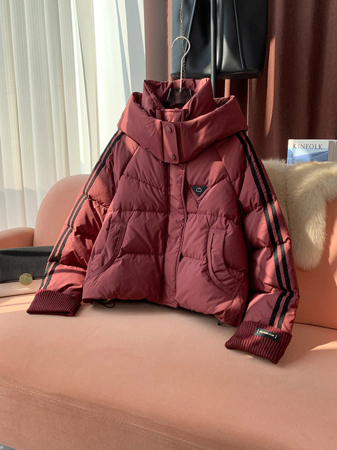 Ankela Red Hooded Short down Jacket for Women 2024 Winter New Fashion Trendy 90 White Duck down Coat