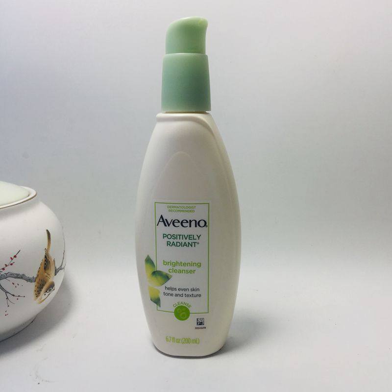 Spot American Aveeno Soybean Facial Cleanser Brightening Color Moisturizing Facial Cleanser Mild Cleanser 200ML
