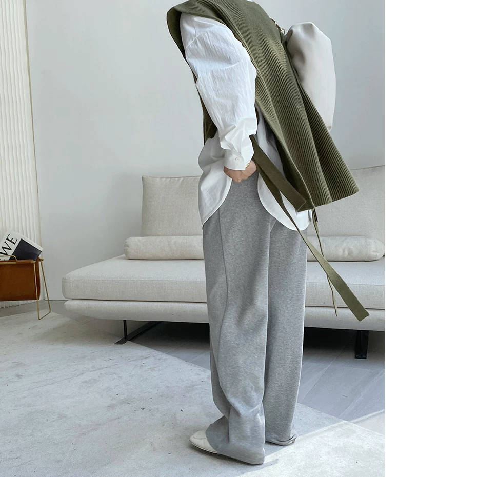 Демисезонное шерстяное trench coat, knitted cloak, vest, sweater