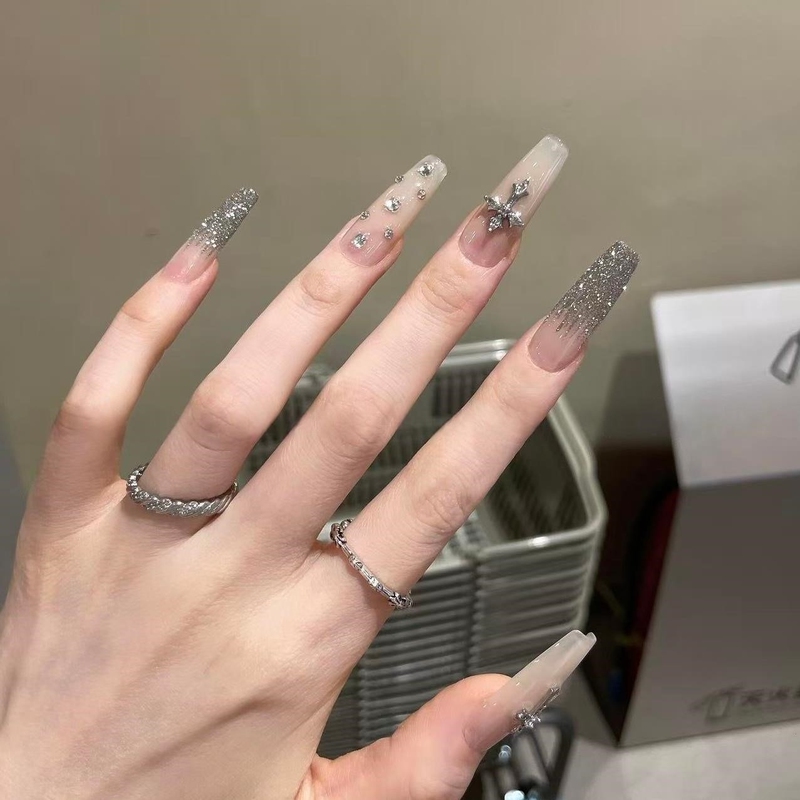 Xiaohongshu's Popular High-End Hot Girl Cross-Shaped Dazzling Rhinestone Nude Mid-Length Bridal Handmade Press-On Nails