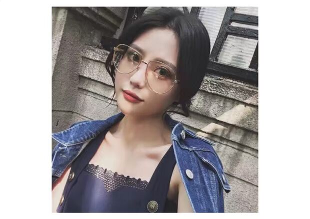 Retro châu Âu và Hoa Kỳ mạng lưới màu đỏ với khung kính lớn mặt phẳng kính nhỏ có thể được thay thế bằng ống kính cận thị kính chữ v