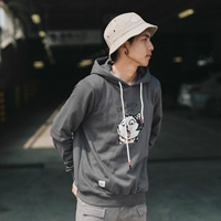 Mùa thu cổ đại thanh niên Nhật Bản giản dị áo khoác trùm đầu xu hướng áo hoodie hoang dã in phim hoạt hình áo len nam hoodie đen