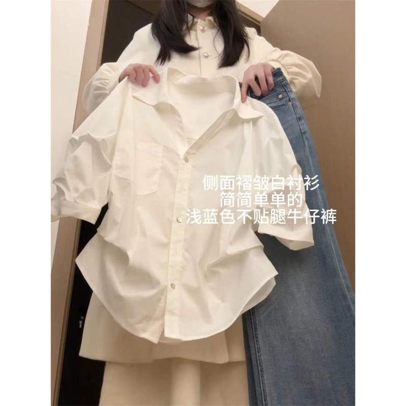 Korean Retro White Polo Collar Sun Protection Button-Up Shirt for Women, Spring Loose Fit, Slimming Design, Pleated Top, Trendy